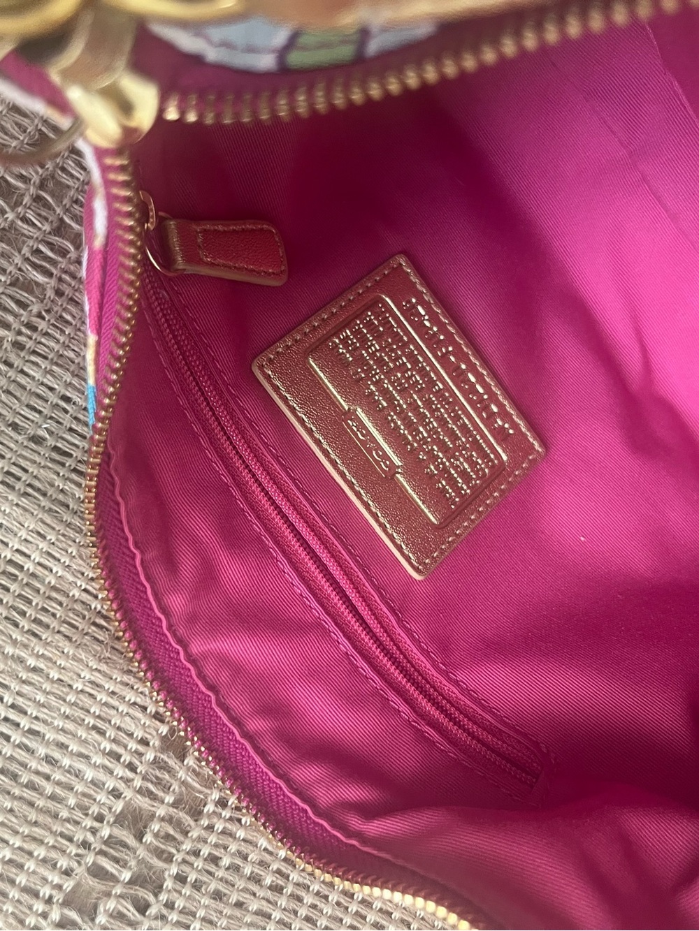 Rare Coach Poppy Pop C Graffiti shoulder bag multi-colored gold - Picture 11 of 11